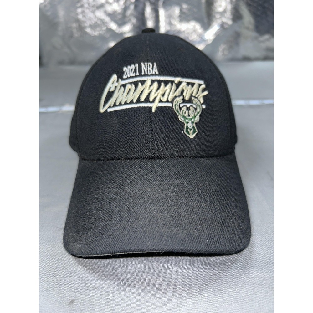 Milwaukee Bucks Hat Cap Strap Back Mens One Size Black 2021 NBA‎ Champions '47
